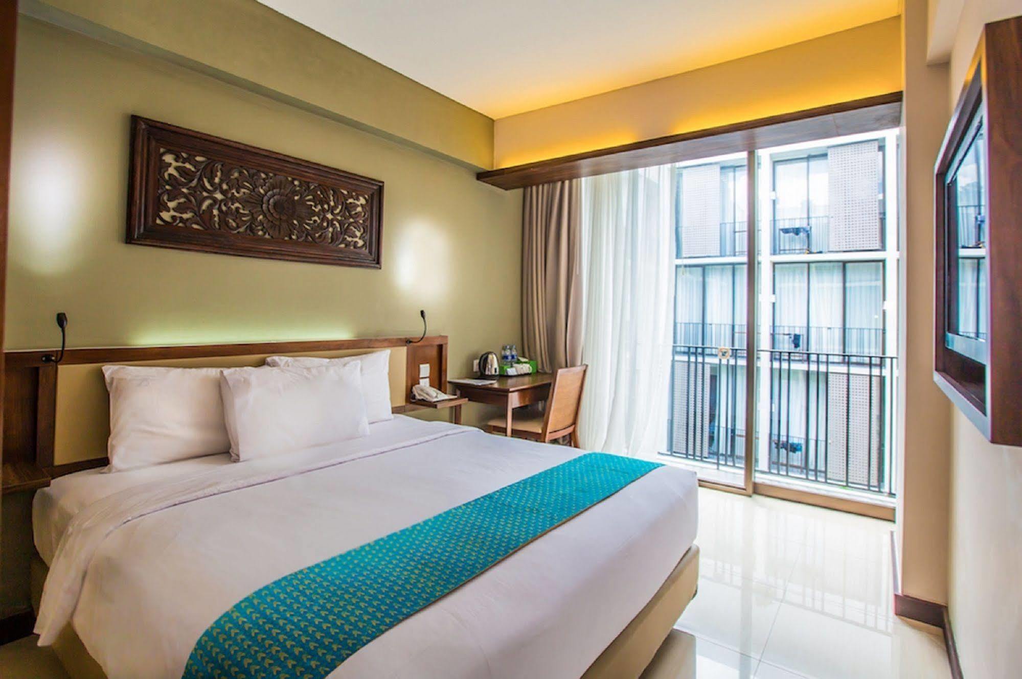 Hotel Terrace At Kuta Legian Dış mekan fotoğraf